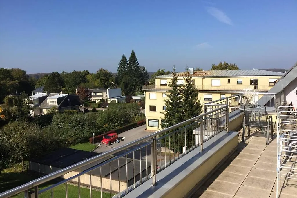 1 Bedroom Penthouse In Bridel Apartamento